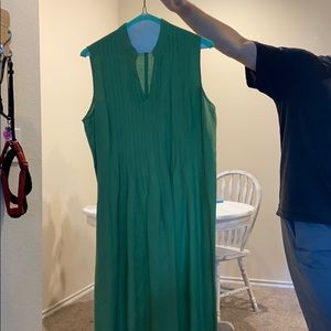 Green dress excellent condition
